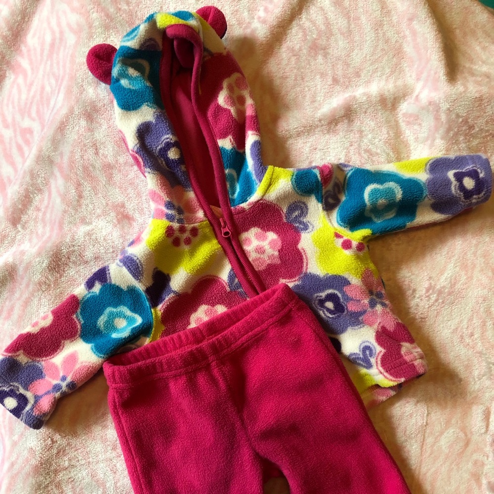 2pc The Children’s Place  3-6 Month set